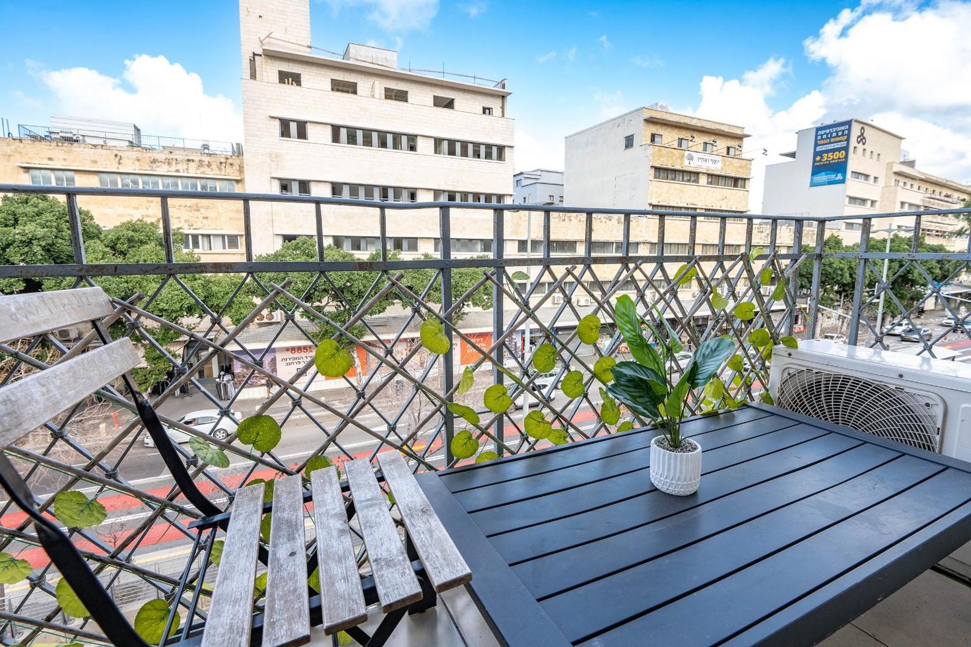 Hotel Godson Down Town à Haïfa Extérieur photo